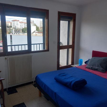 Chambre B1 Dans Un Appartement En Colocation Marseille Kültér fotó